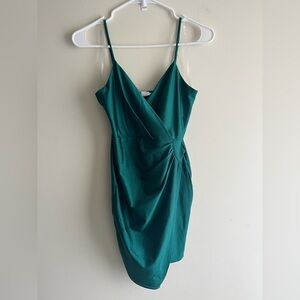 Elegant Green Sleeveless Dress